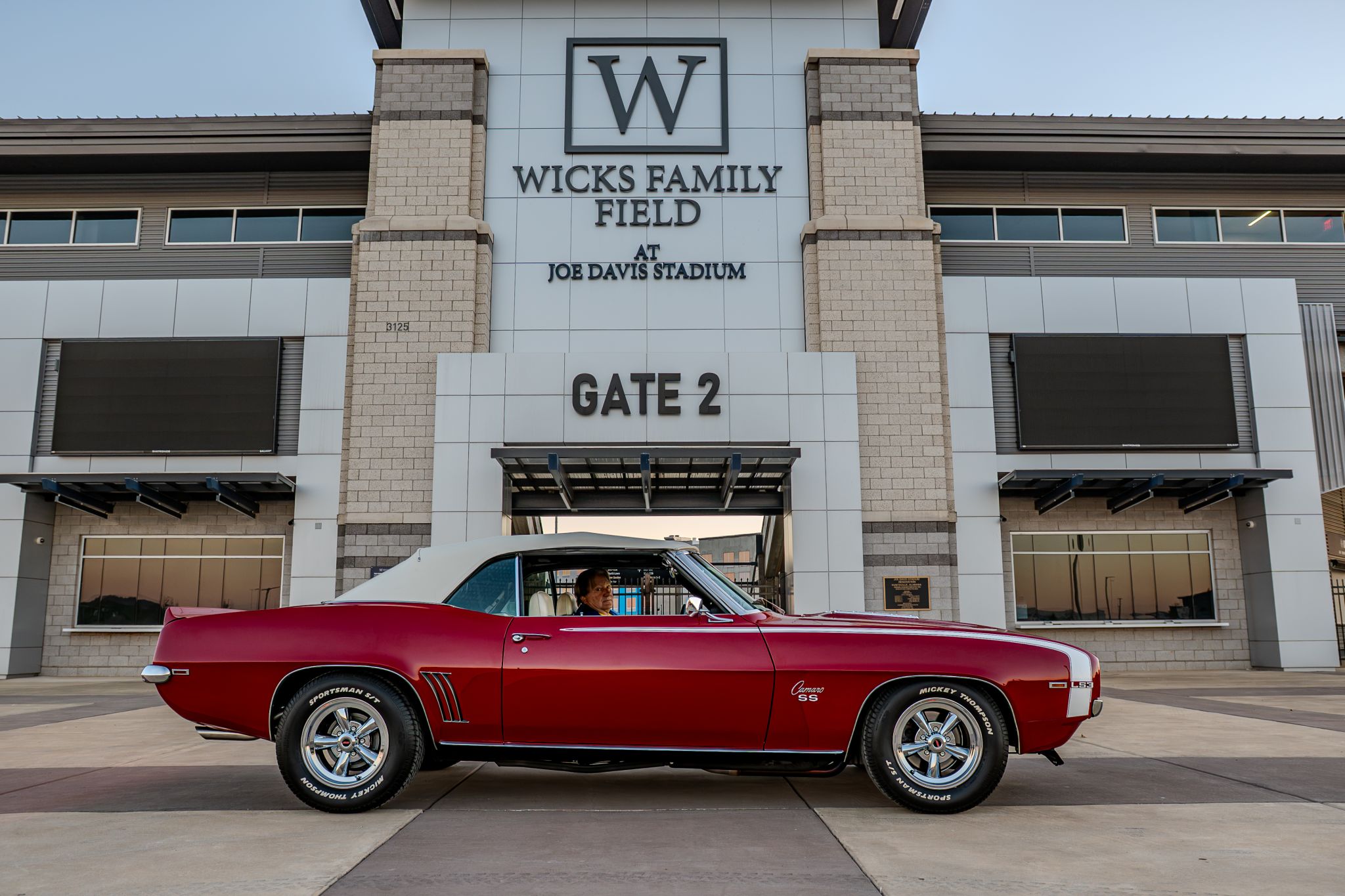 Car show picture