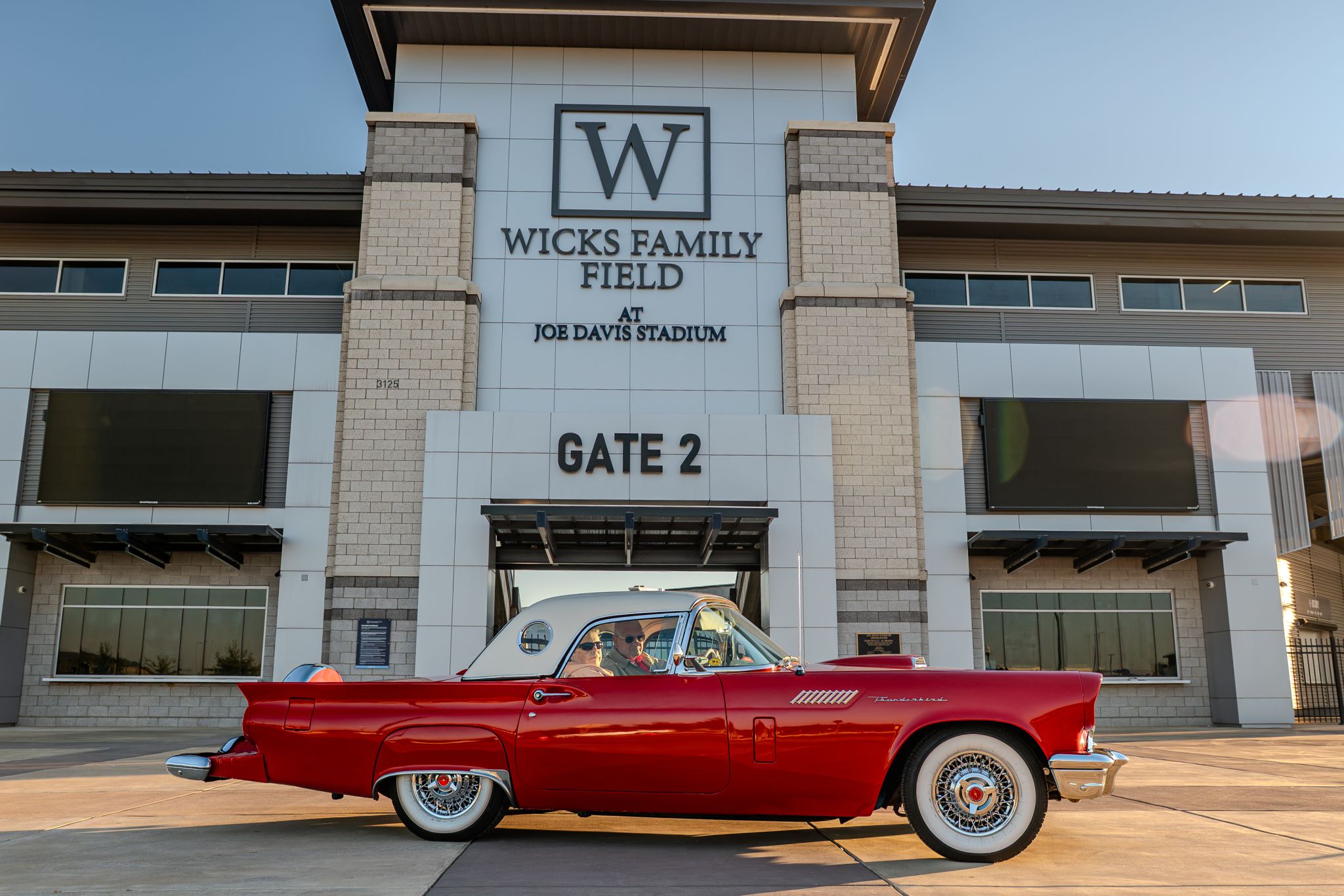 Car show picture