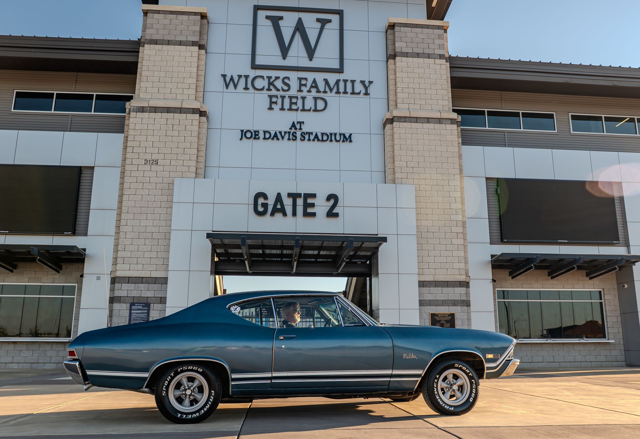 Car show picture