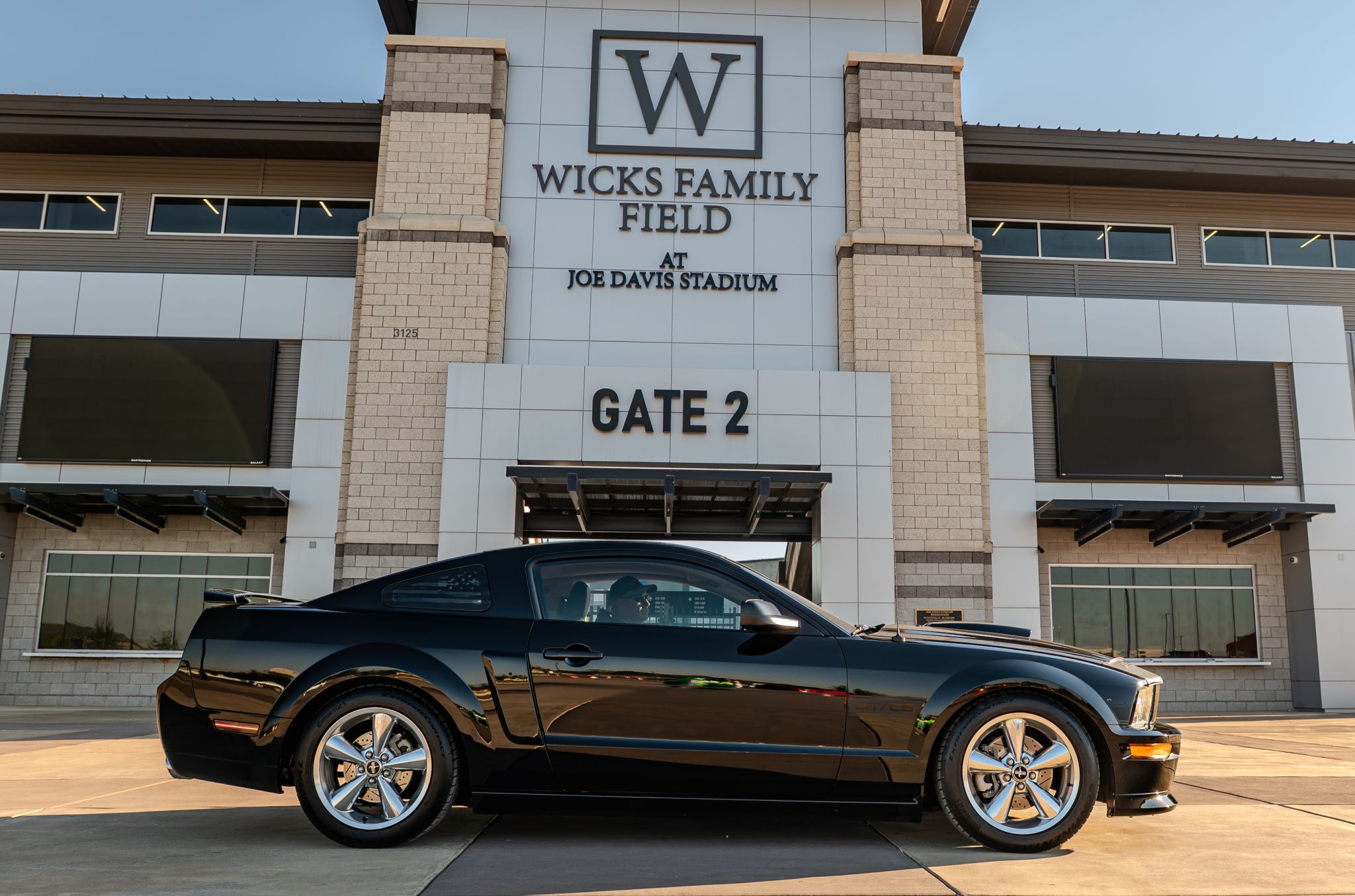 Car show picture