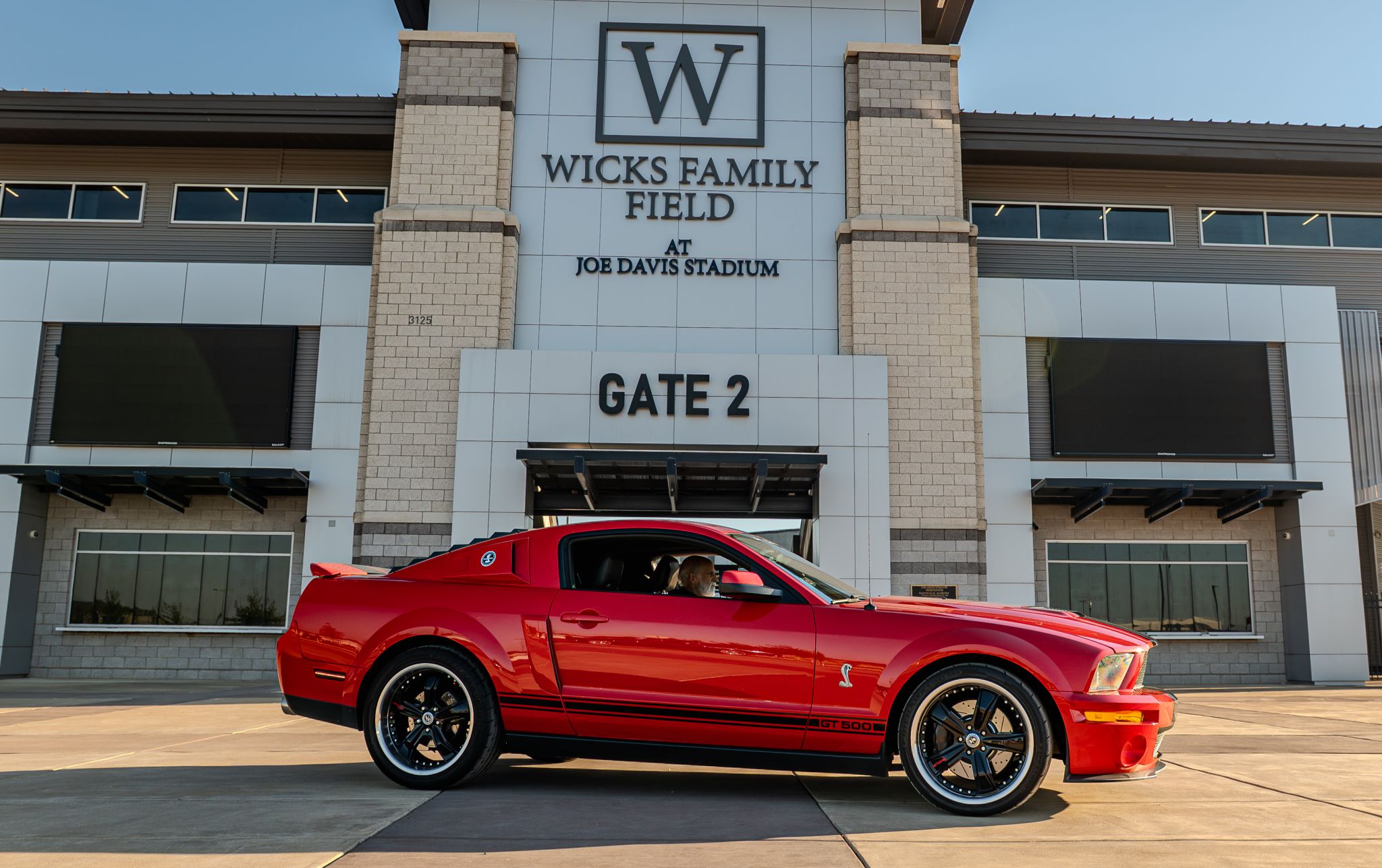 Car show picture