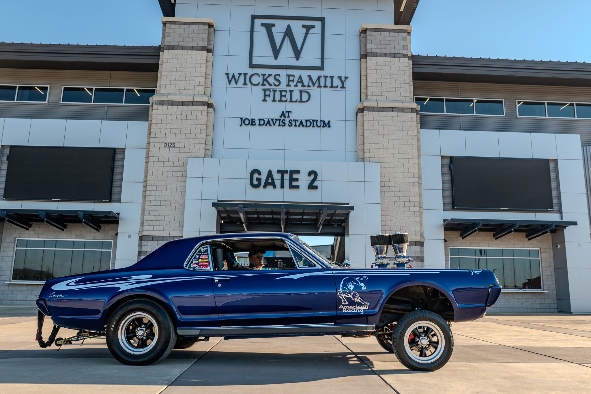 Car show picture