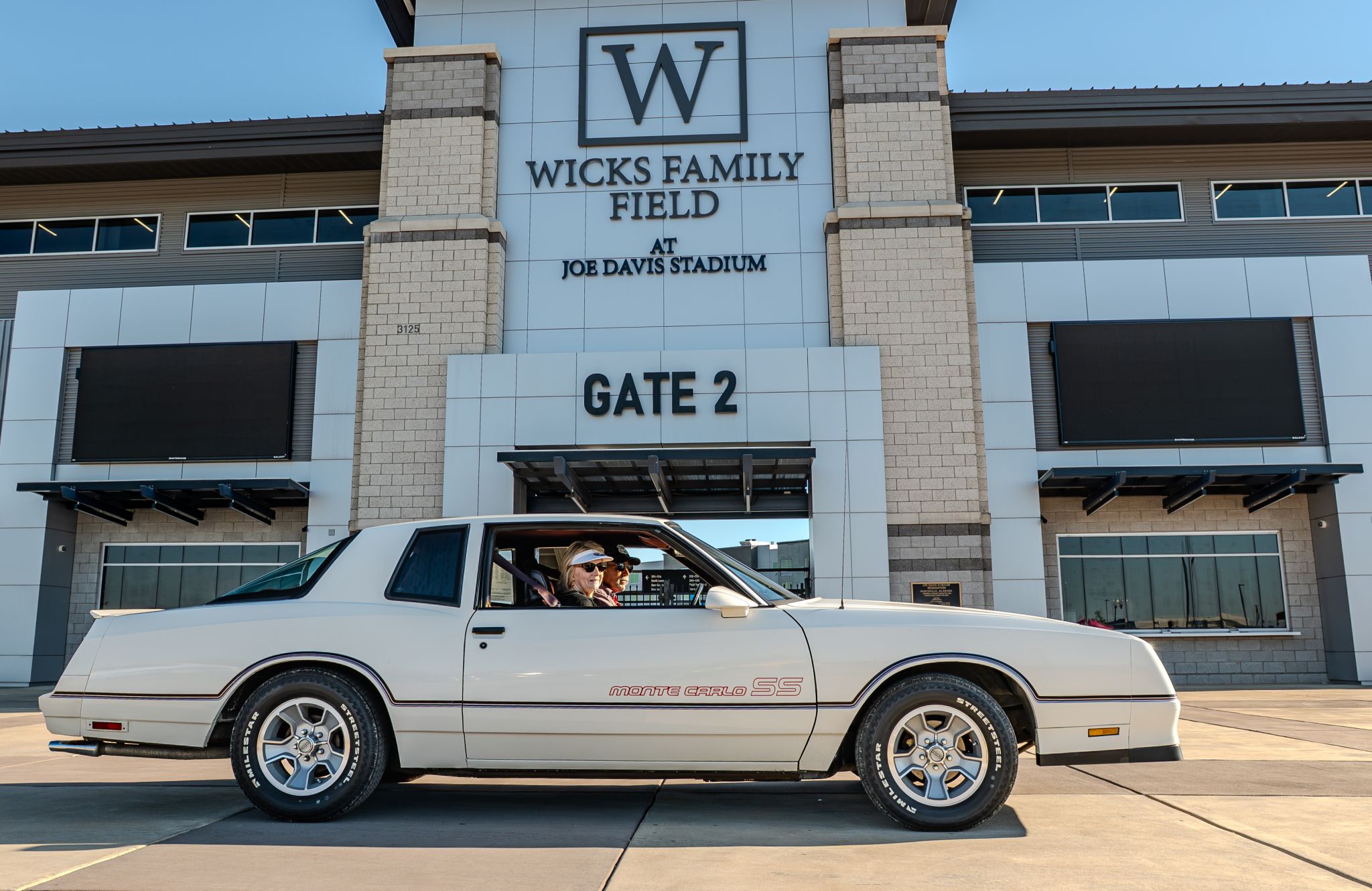 Car show picture
