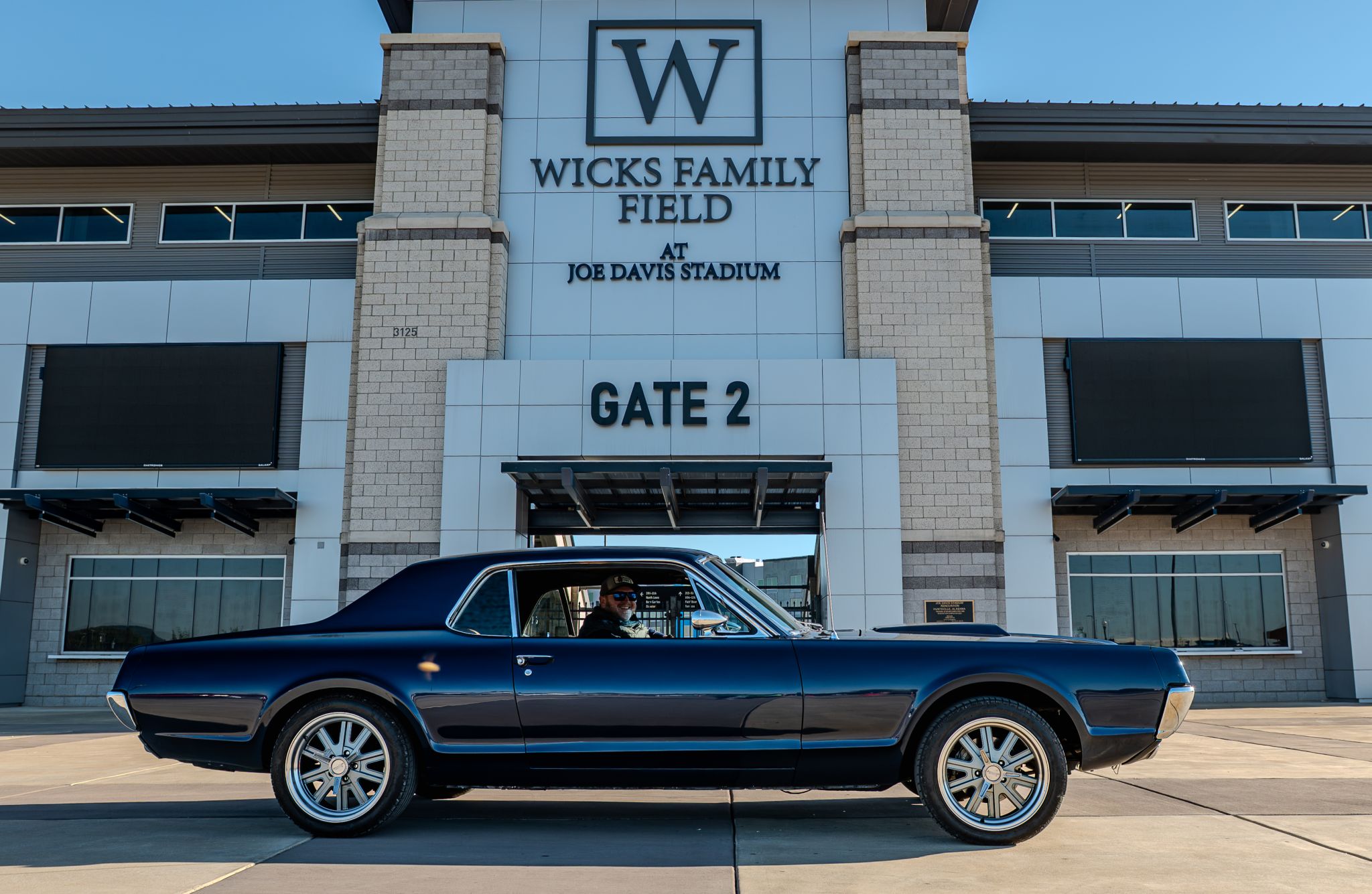Car show picture