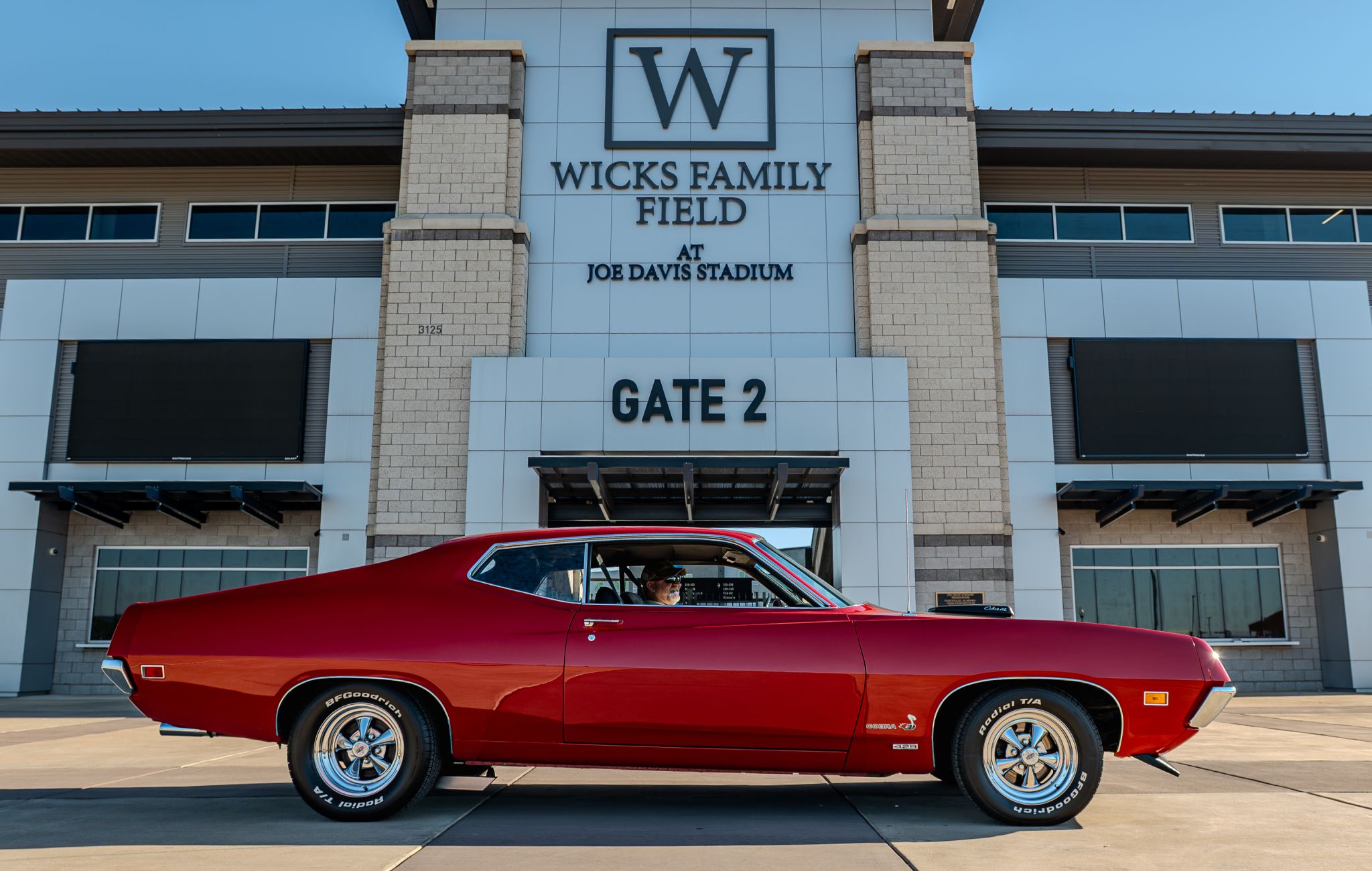 Car show picture
