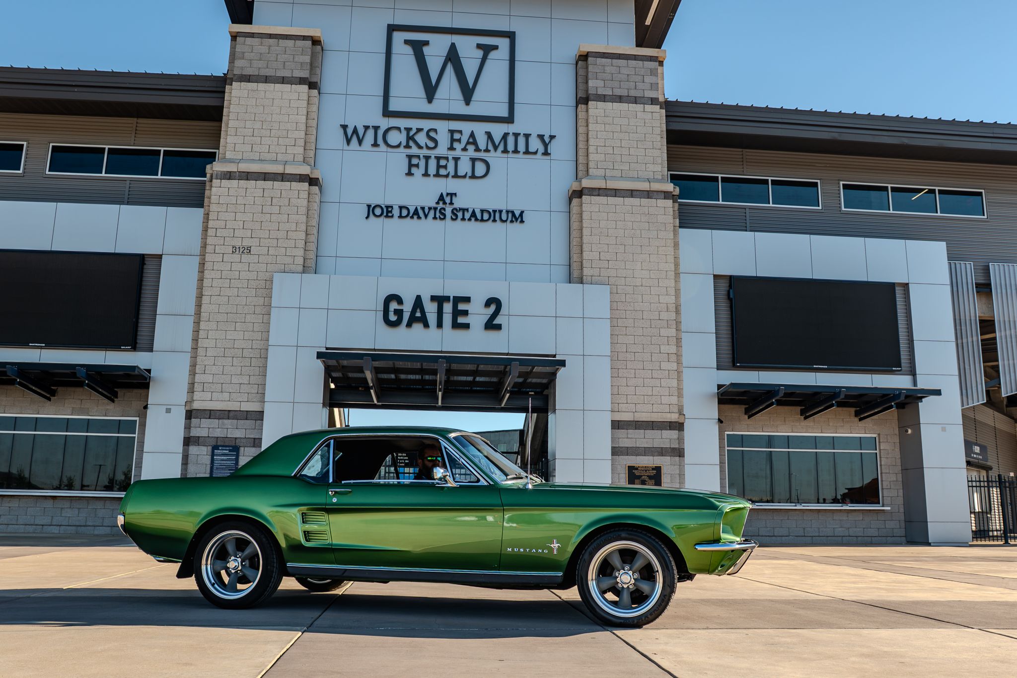 Car show picture