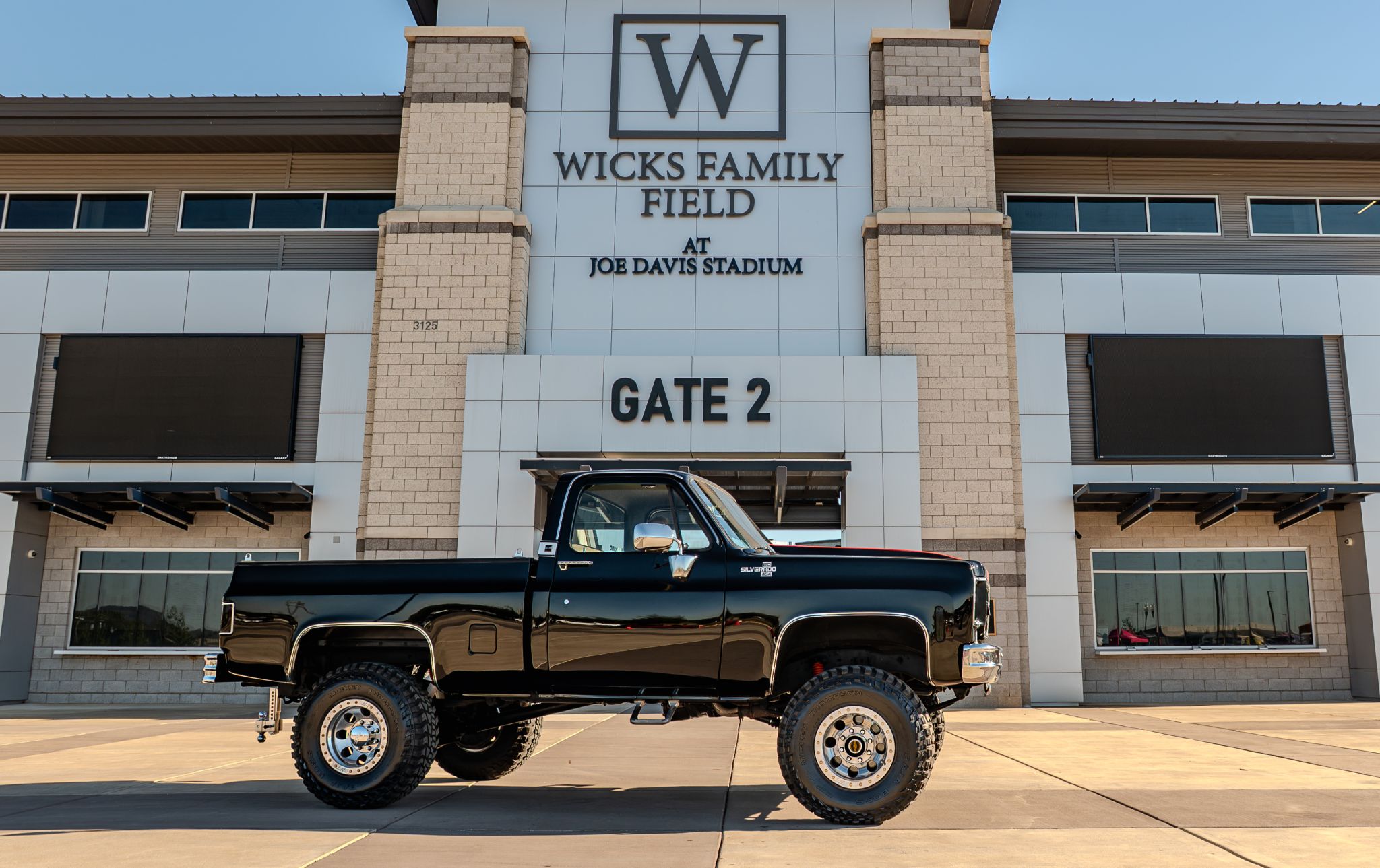 Car show picture