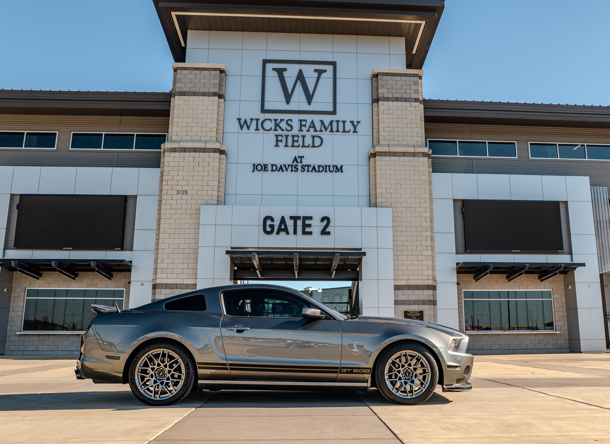 Car show picture