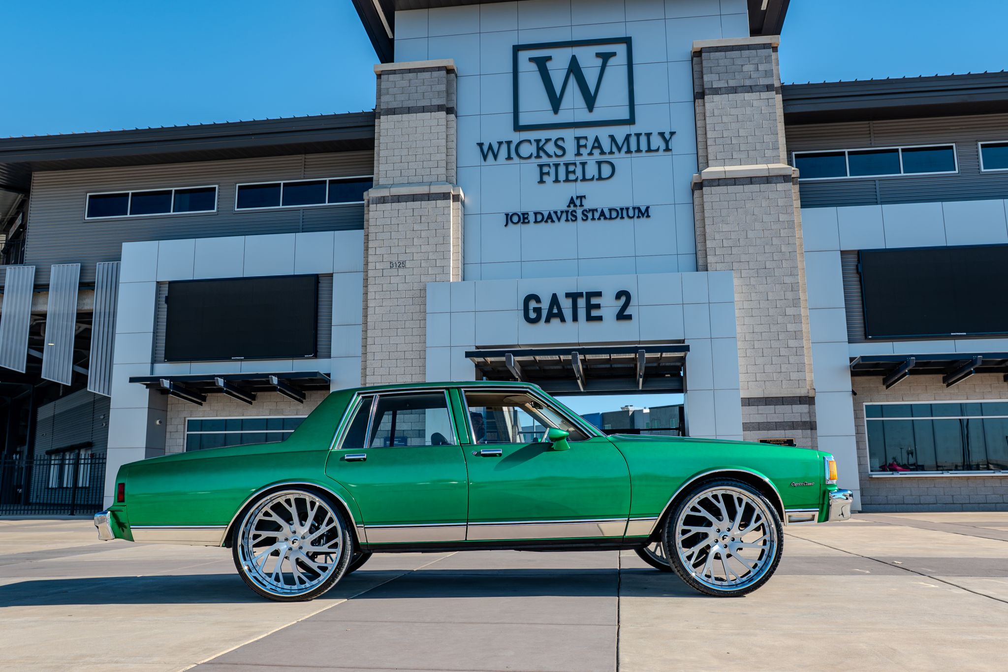 Car show picture
