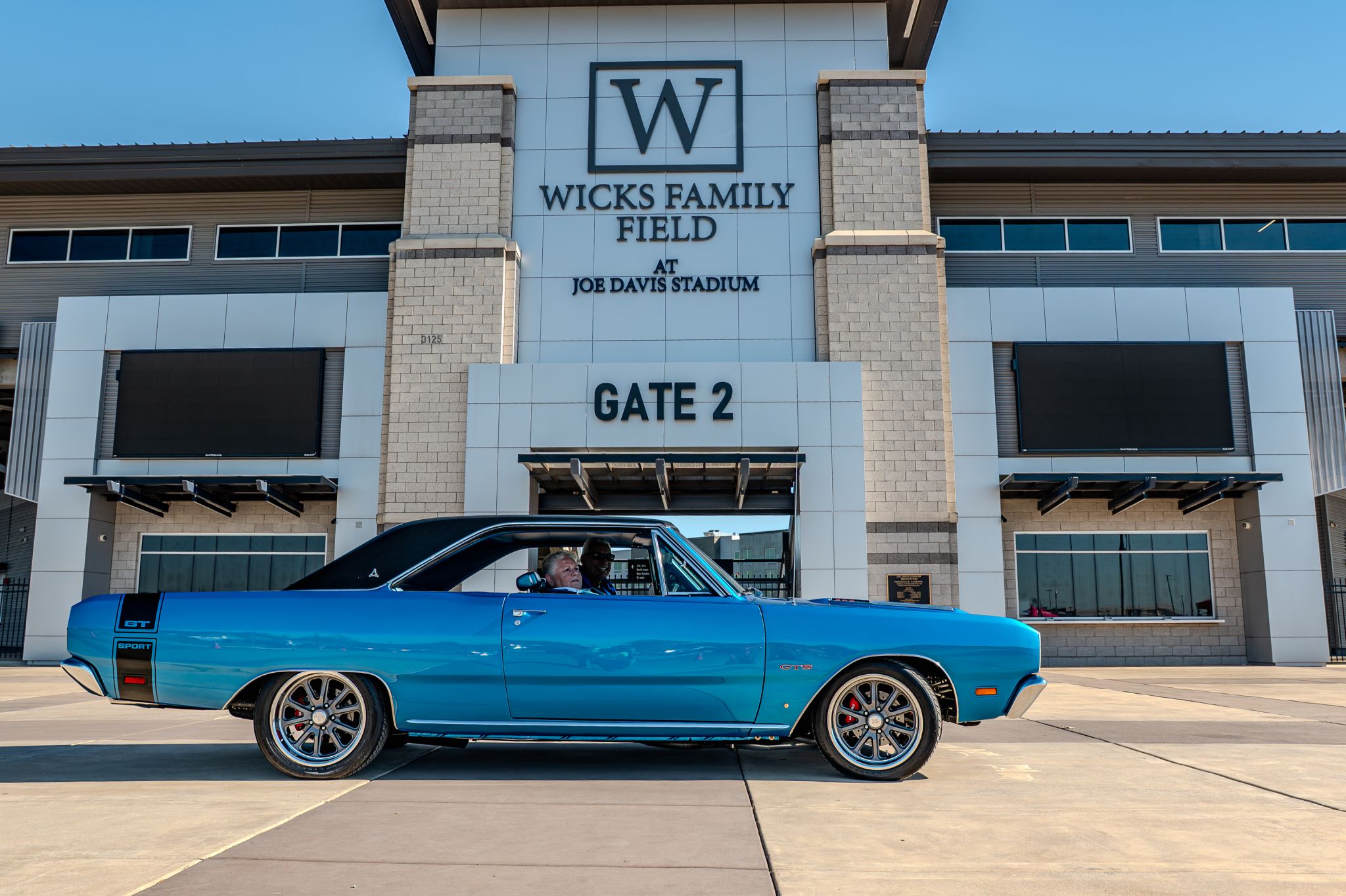 Car show picture