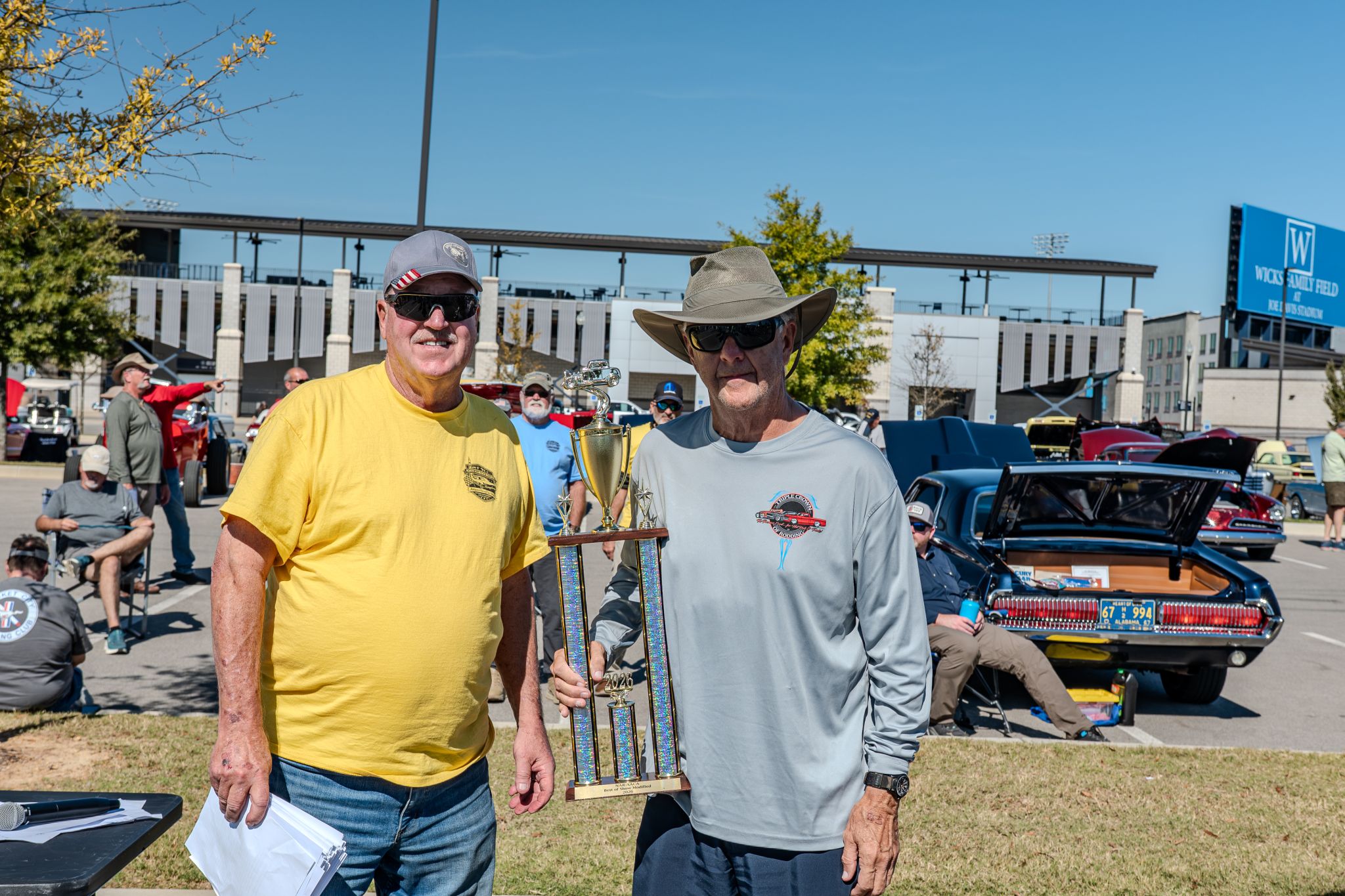 Car show picture