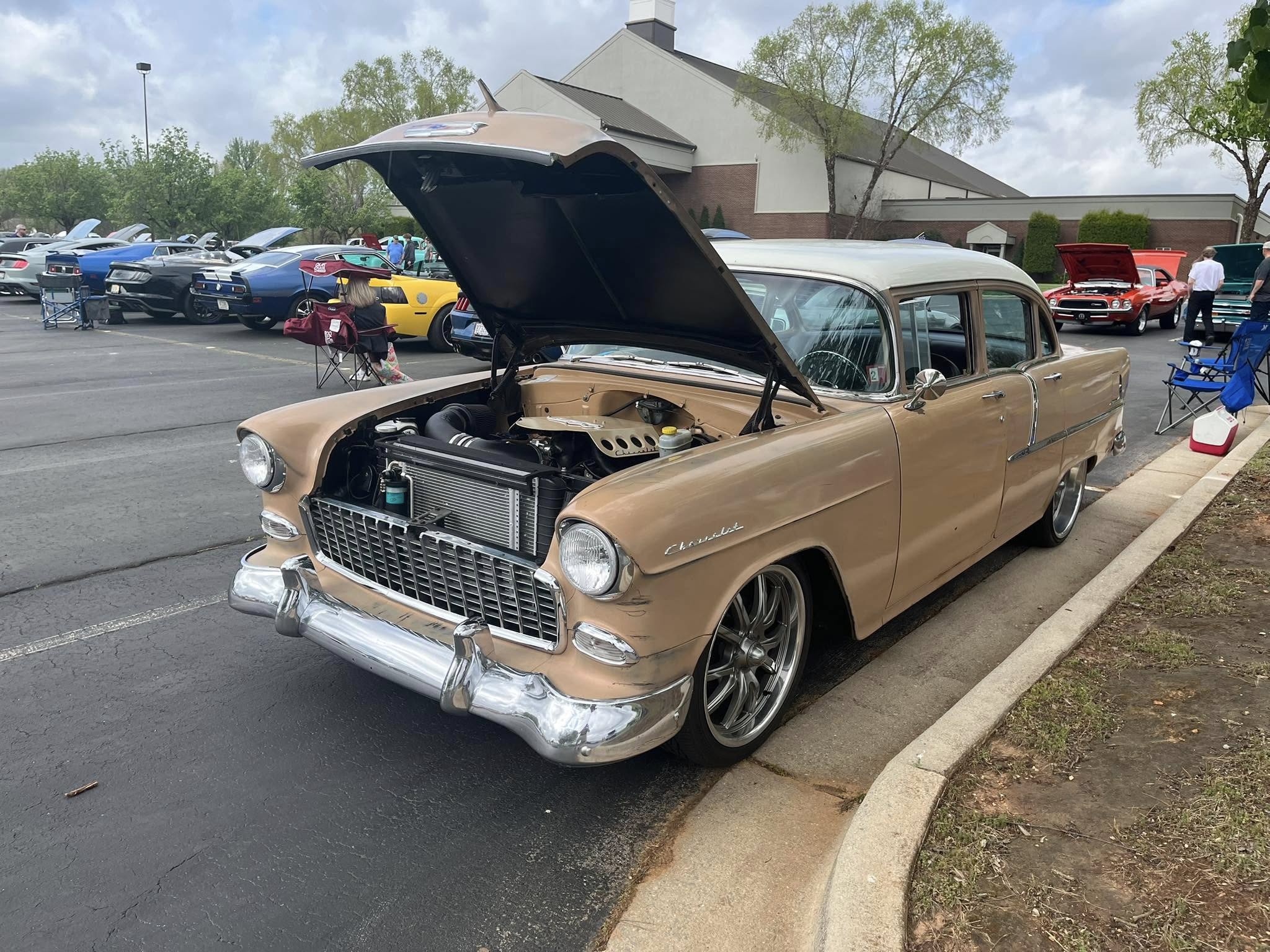 Car show picture