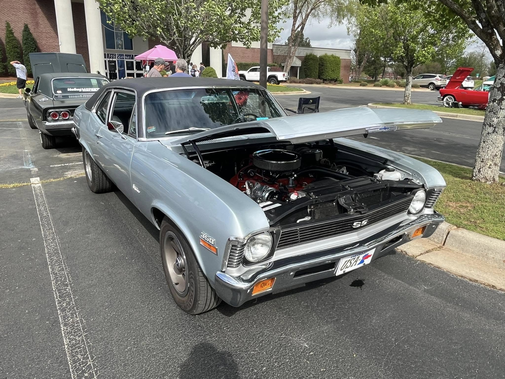 Car show picture
