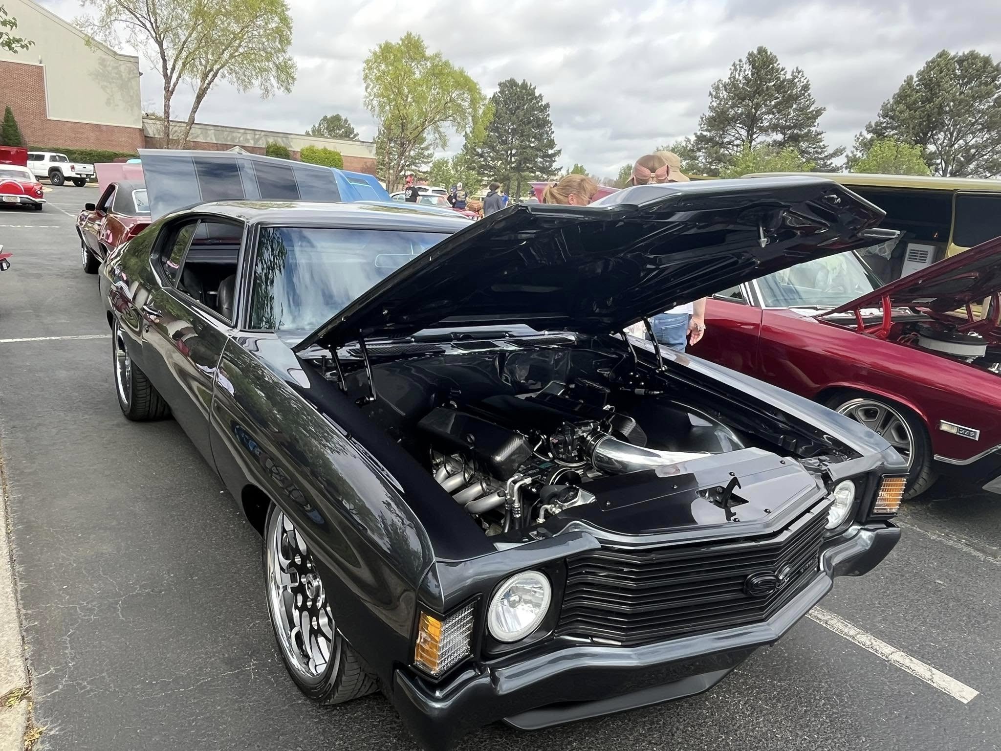 Car show picture
