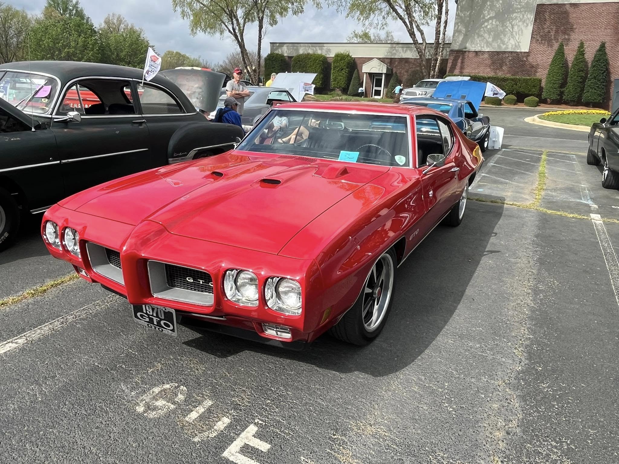 Car show picture