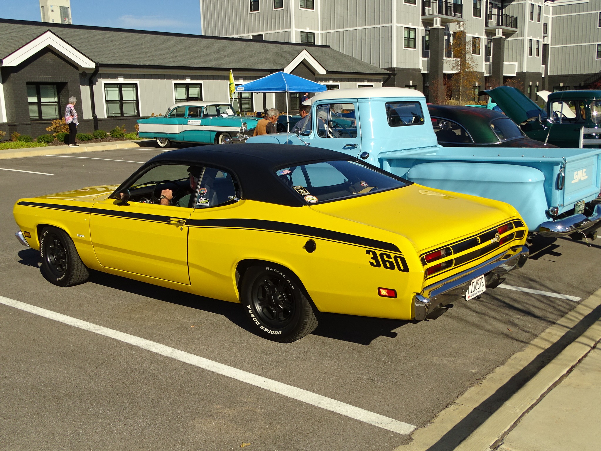 Car show picture