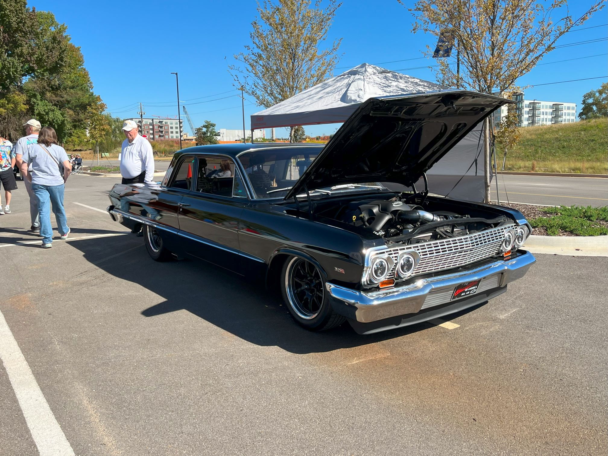 Car show picture